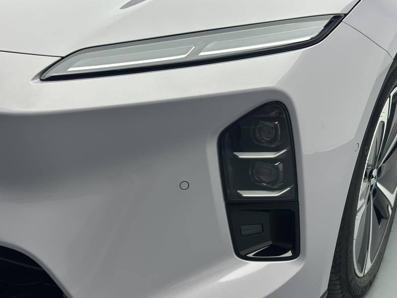 NIO NIO ET5 2025