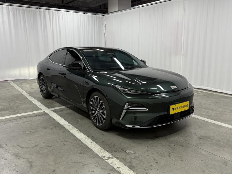 Geely Galaxy Galaxy Star Shine 8 PHEV 2025
