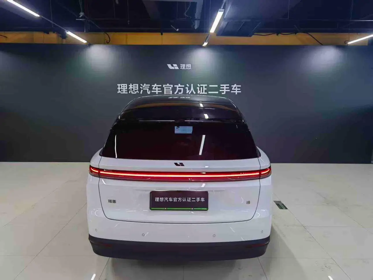 Li Auto Ideal i8 Standard edition