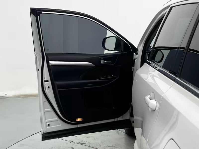 Toyota Highlander 2021