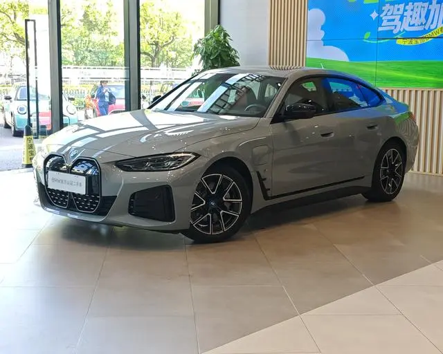 BMW BMW i4 eDrive40