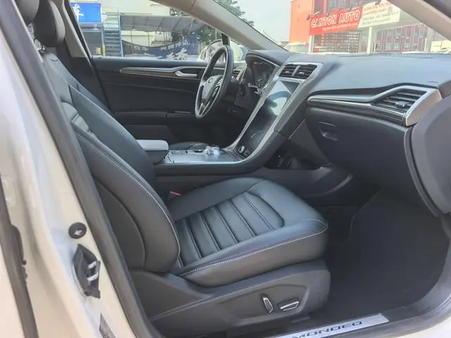 Ford Mondeo EcoBoost 180 fashion type