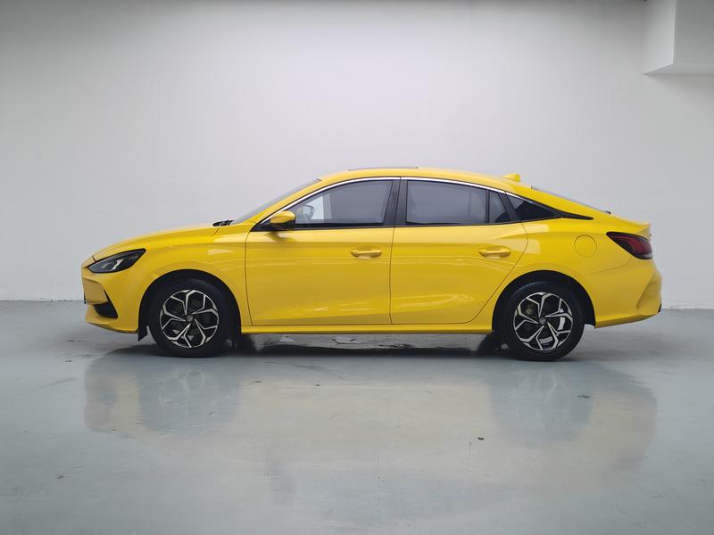MG MG5 2021