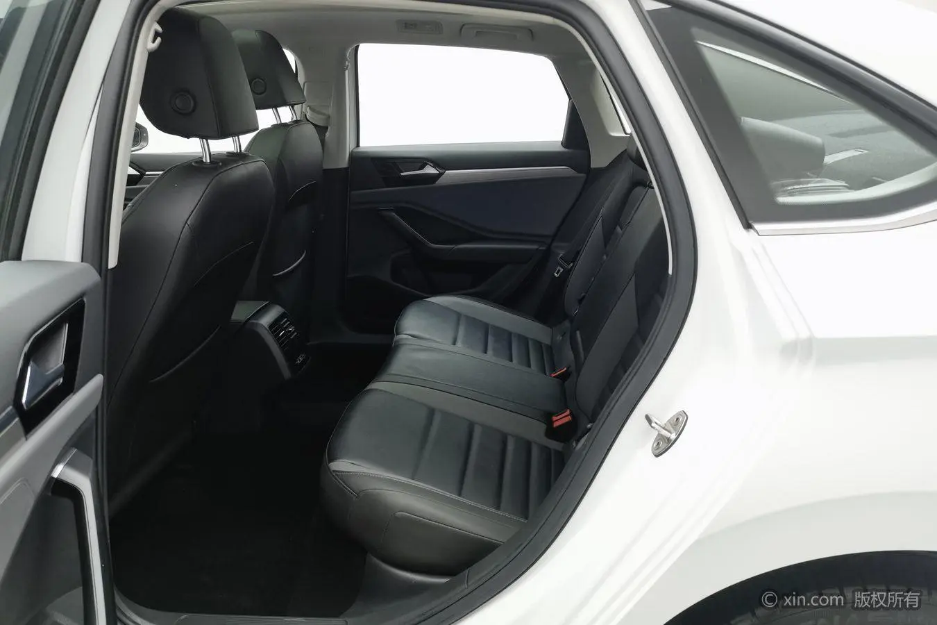 Volkswagen Sagitar 280TSI DSG Beyond Edition