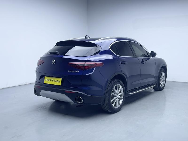 Alfa Romeo Stelvio Stelvio 2017