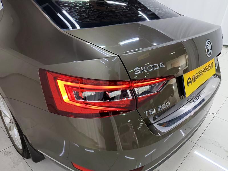 Skoda Superb 2016
