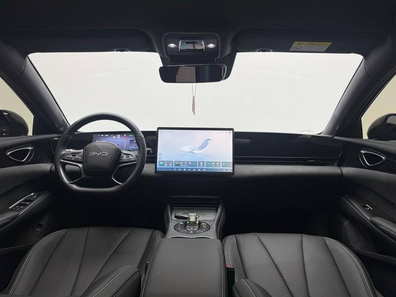 BYD seal 2025
