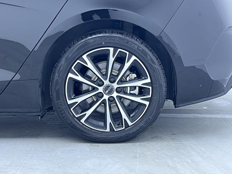 BYD seal 2025