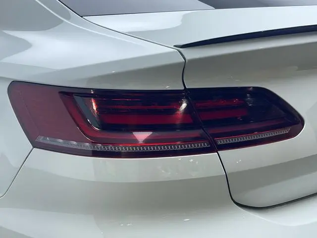 Volkswagen Volkswagen CC 380TSI eye-catching version
