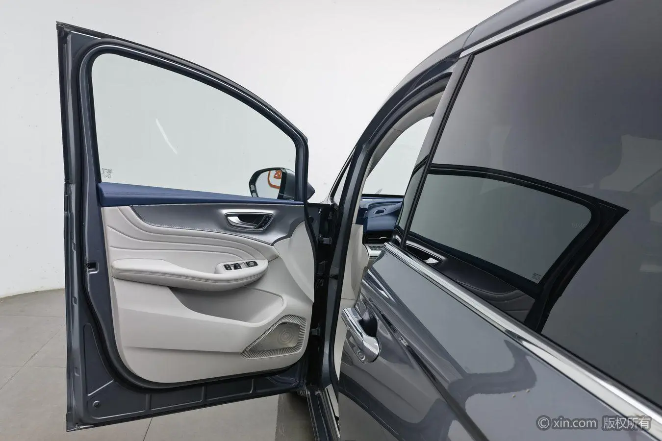 Roewe Roewe iMAX8 400TGI Supreme Series Extreme Edition