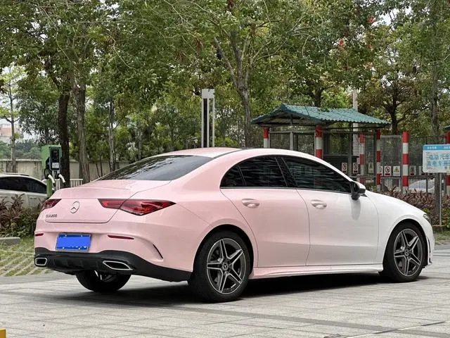 Mercedes-Benz Mercedes-Benz CLA CLA 200 four-door coupe