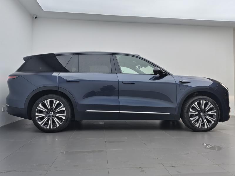 NIO NIO ES8 2023