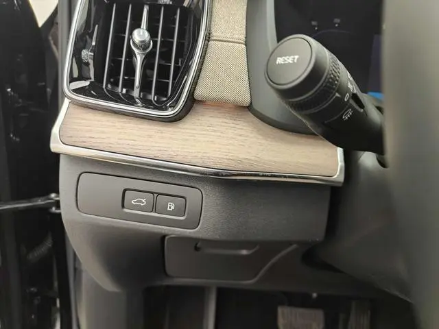 Volvo Volvo XC90 PHEV Facelifted E-drive hybrid T8 long battery life Zhizun Deluxe Edition 7-seater