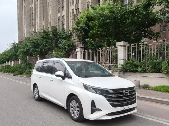 GAC Trumpchi M6 270T automatic Deluxe Edition 7-seater Country VI