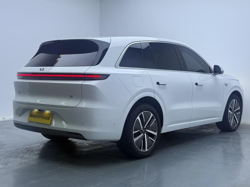 Li Auto Ideal L6 2024