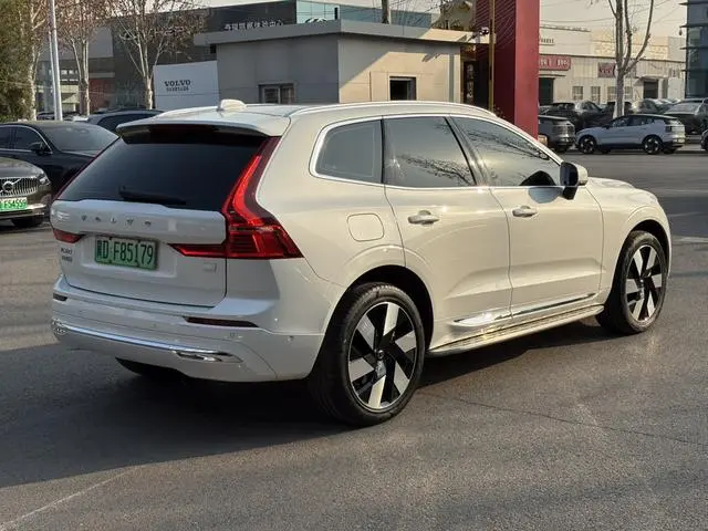Volvo Volvo XC60 PHEV T8 four-wheel drive long battery life Zhiyuan Deluxe Edition