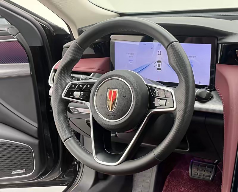 Hongqi Red Flag H5 2024
