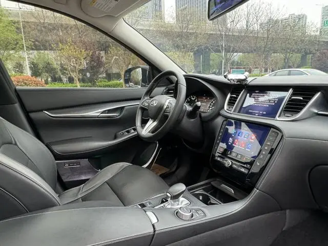 Infiniti Infiniti QX50 2.0T four-wheel drive Elite Edition