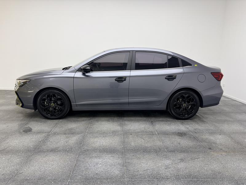 Roewe Roewe i5 2021