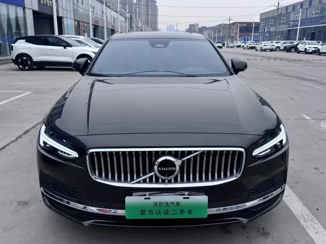 Volvo Volvo S90 PHEV T8 four-wheel drive long battery life Zhiya Deluxe Edition