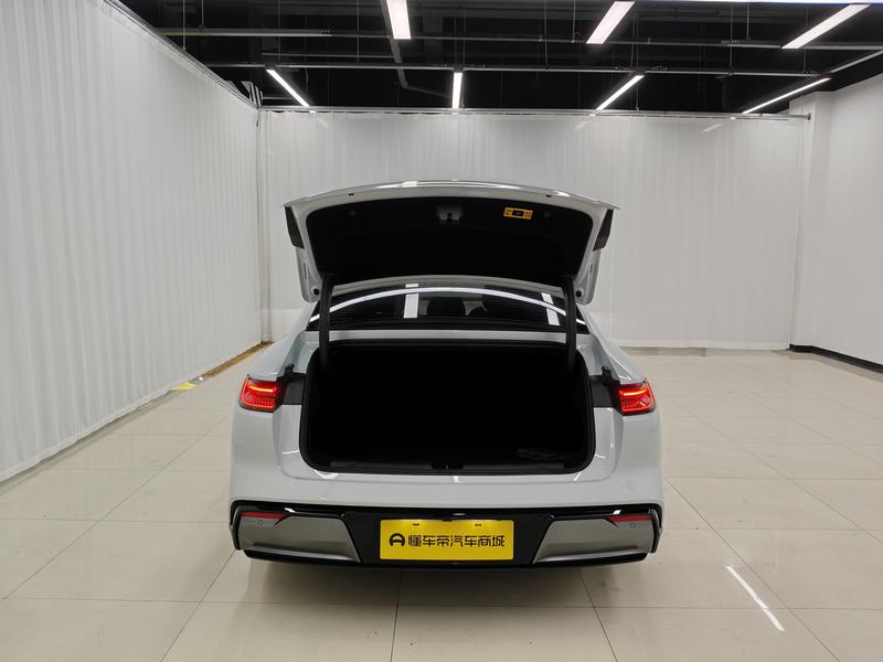 Geely Galaxy Galaxy E8 2024