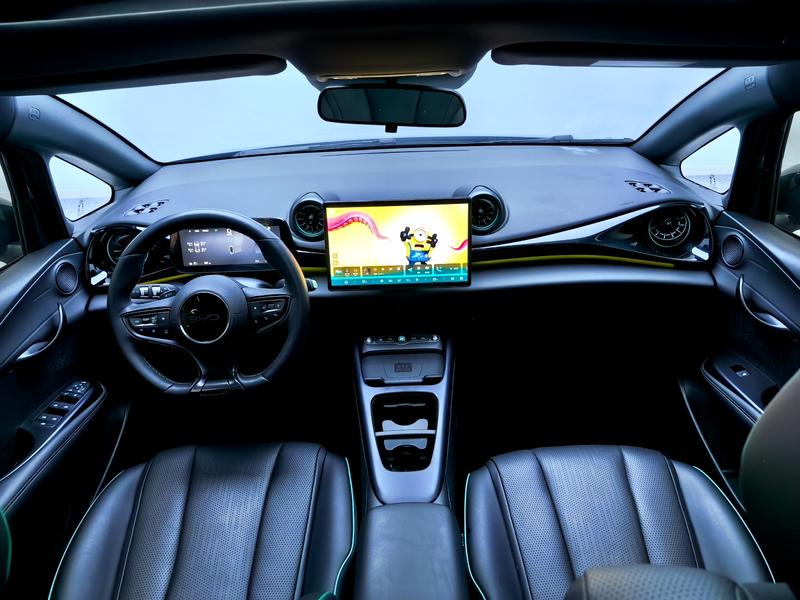 BYD dolphin 2025