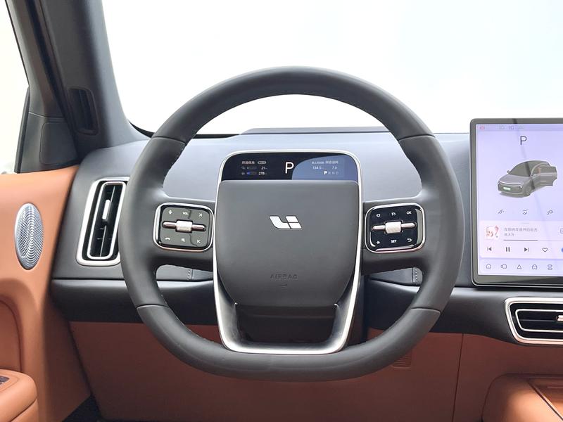 Li Auto Ideal L6 2024