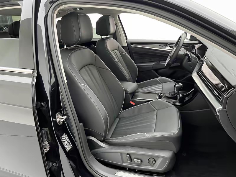 Volkswagen Passat 2024