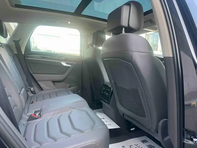 Volkswagen Touareg 3.0 TSI Ruixiang Edition Yao Black Sports Suit