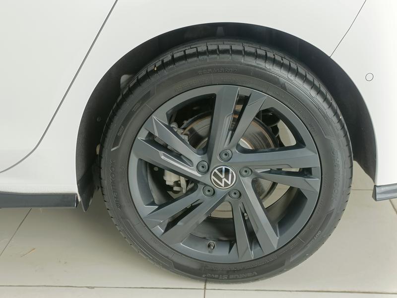 Volkswagen golf 2023