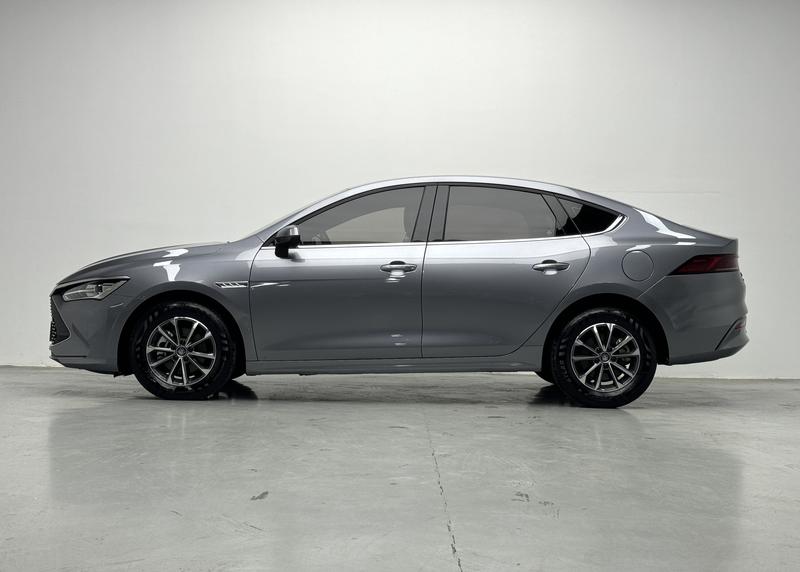 BYD Qin PLUS DM 2024