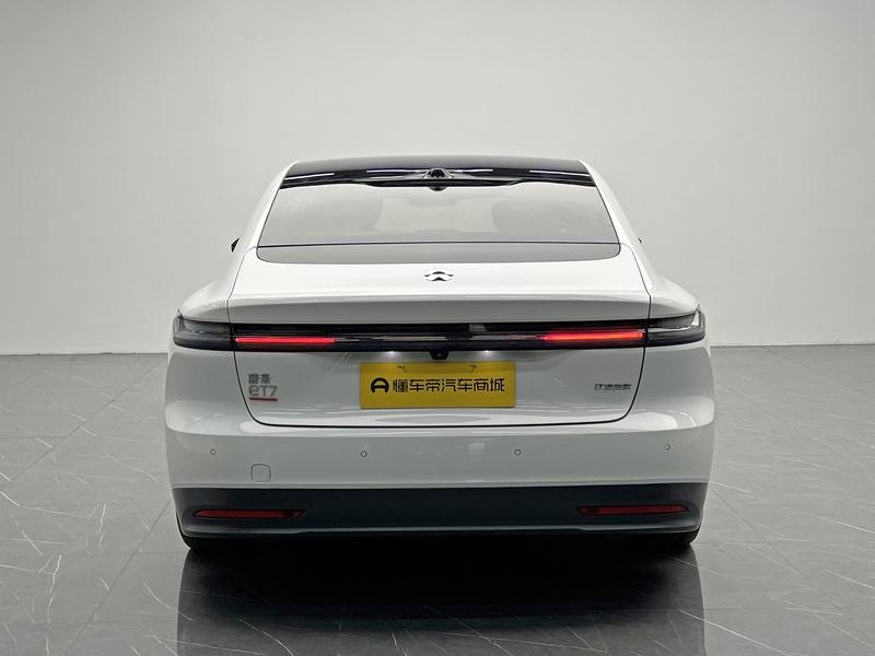 NIO NIO ET7 2021