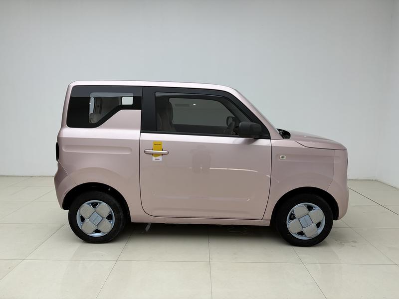 Geely Galaxy panda 2023