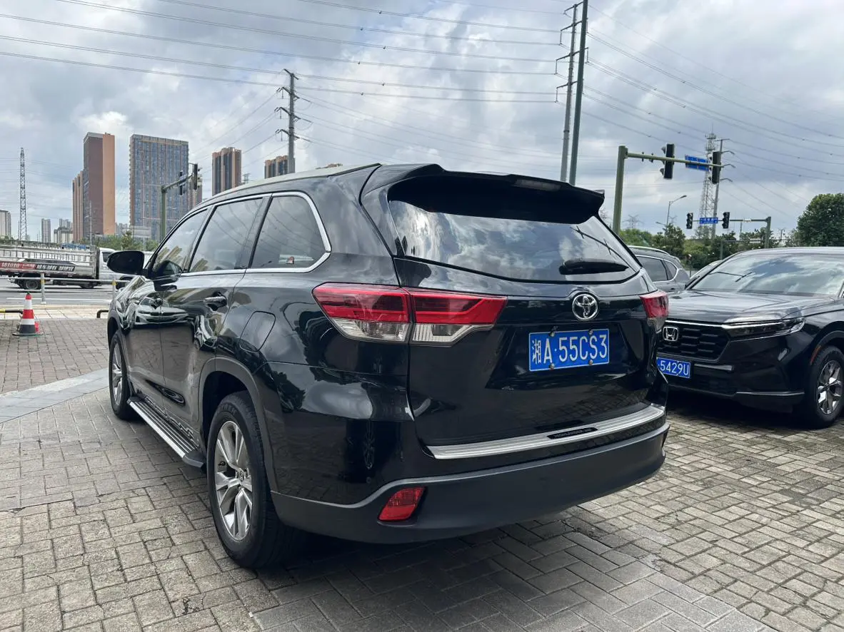 TOYOTA Highlander 2.0T two-wheel drive Elite Edition 5 seats