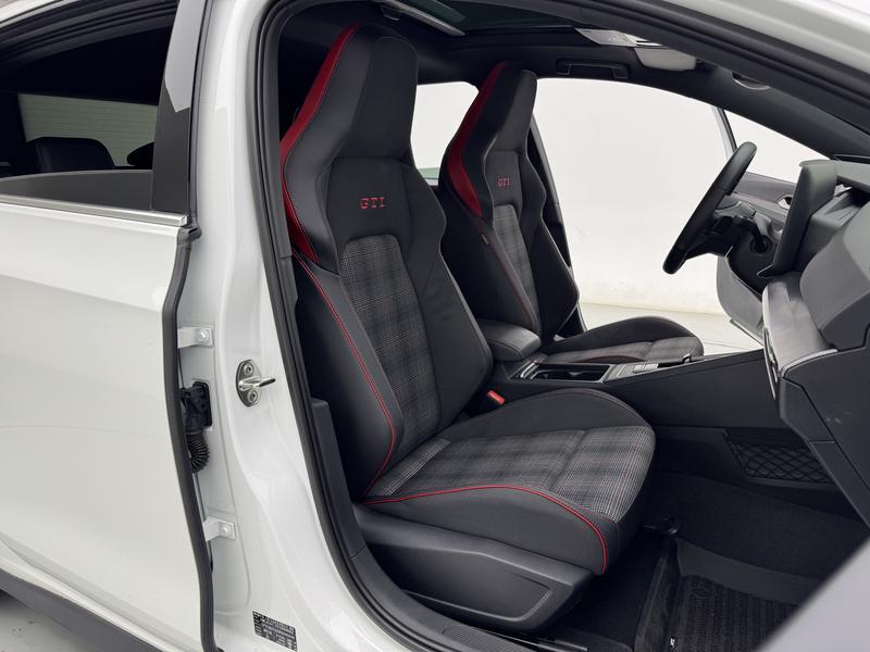 Volkswagen Golf GTI 2025