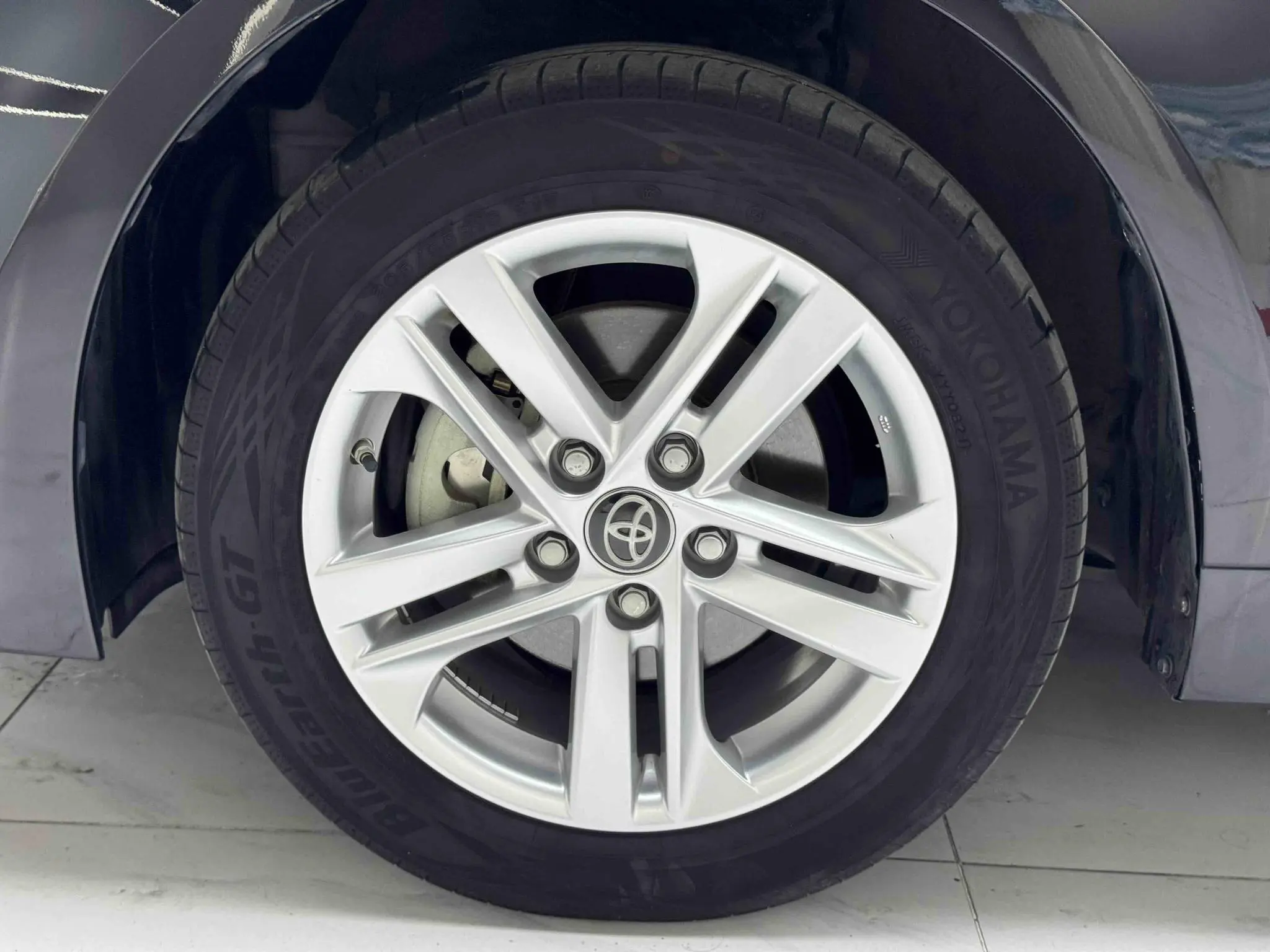 TOYOTA Lei Ling 185T CVT Deluxe Edition