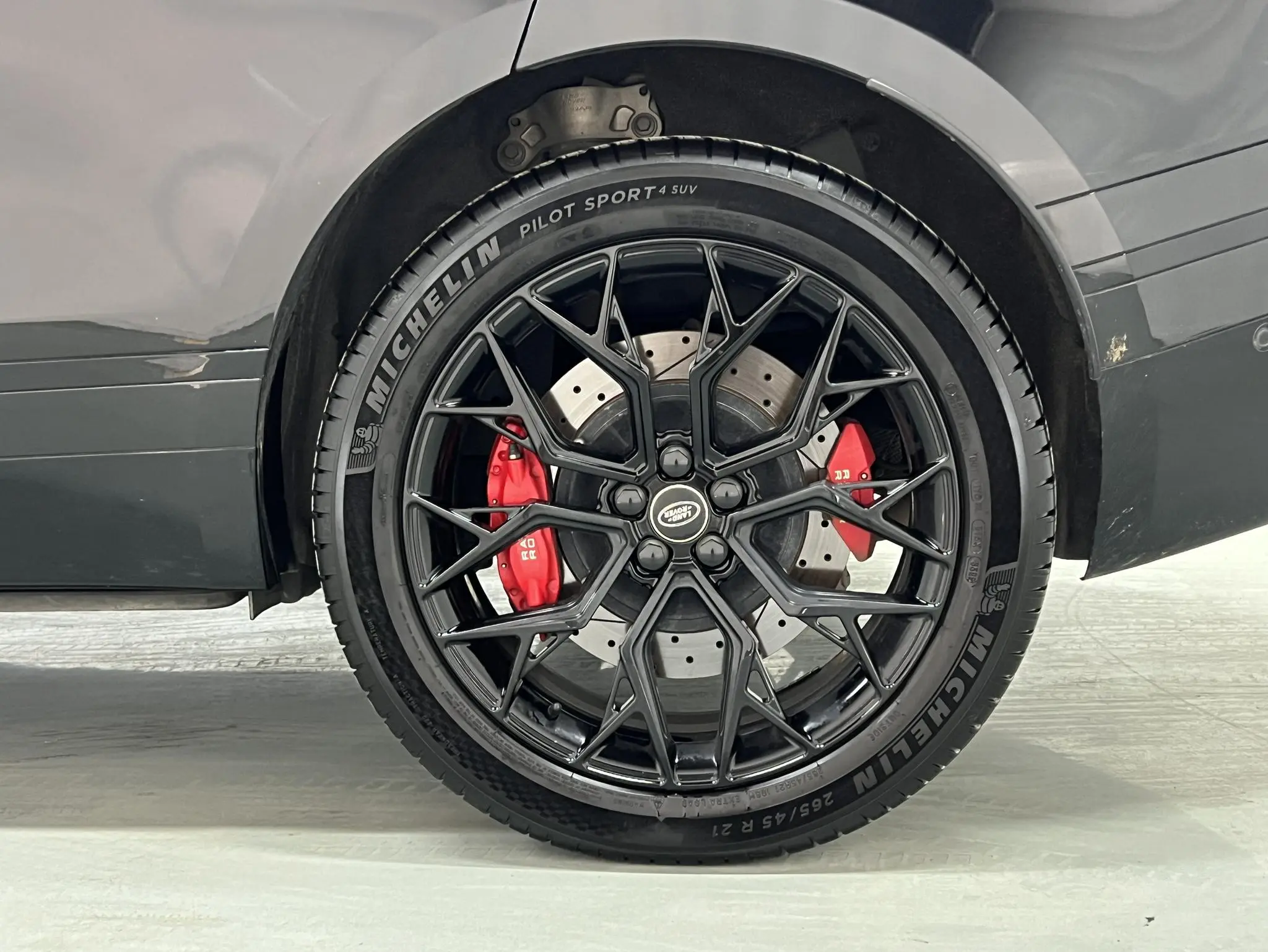 Land Rover Range Rover Star Pulse 250PS Yihe Collector's Edition