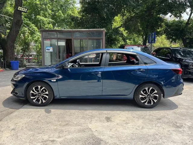 Chevrolet Cruze RS 330T Automatic Fun Version