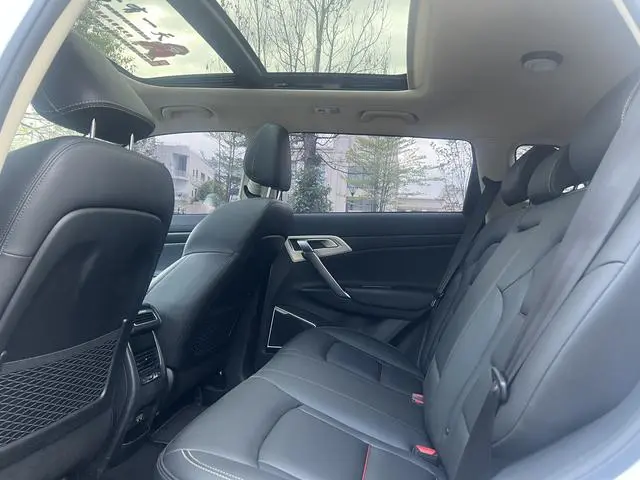 Geely Boyue 1.8TD automatic two-wheel drive intelligent 4G connected version