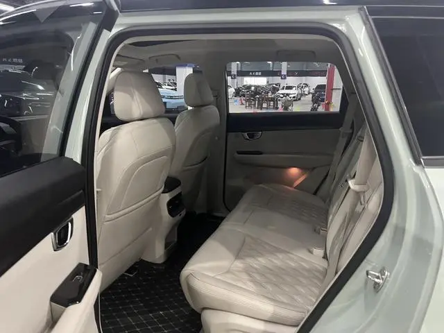 Wuling Wuling Xingchen 1.5T automatic star Obsidian version