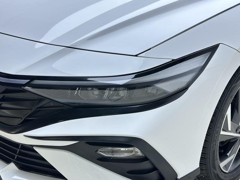 Hyundai Elantra 2023