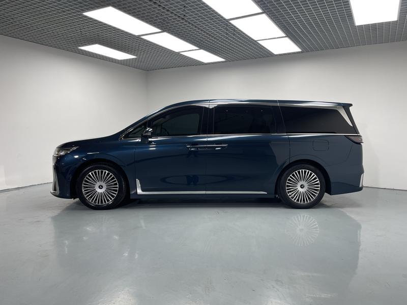 Voyah Lantu Dreamer PHEV 2025