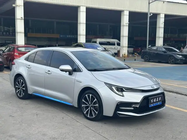 TOYOTA Lei Ling Dual engine 1.8H E-CVT sports version