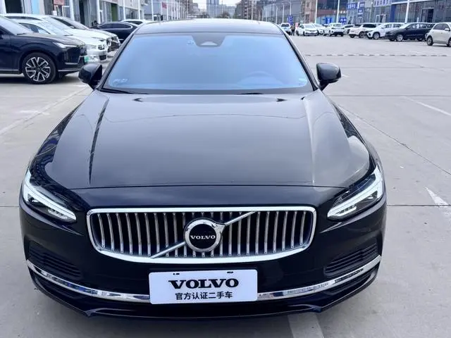 Volvo Volvo S90 PHEV T8 four-wheel drive long battery life Zhiyi Deluxe Edition