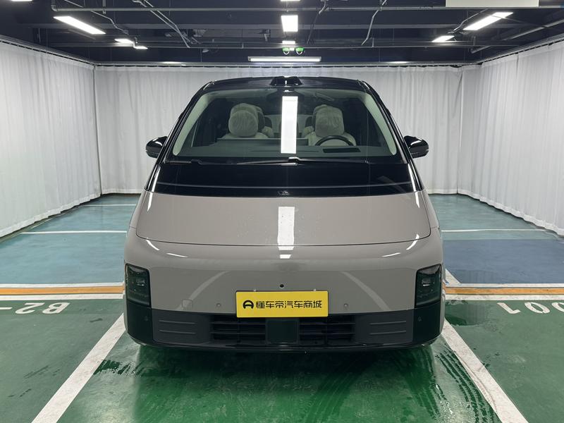 Li Auto Ideal MEGA 2024