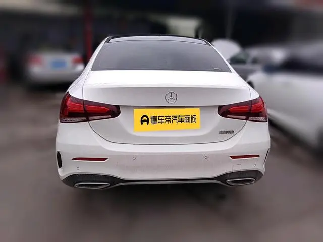 Mercedes-Benz Mercedes-Benz A-class Second facelift A 200 L sports sedan fashion version