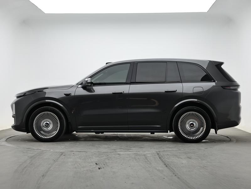Li Auto Ideal L8 2023