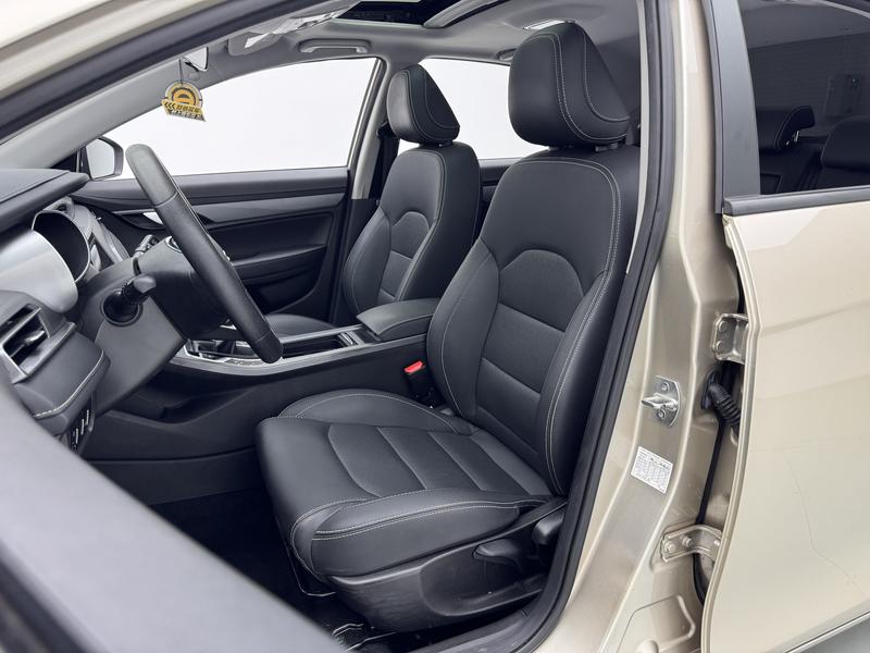 Geely Emgrand 2021