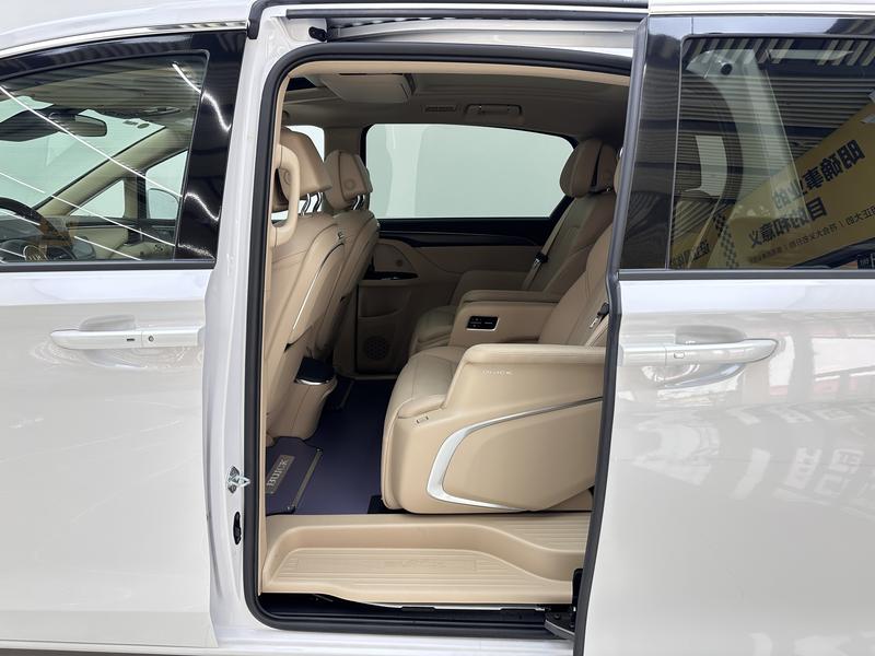 Buick Buick GL8 PHEV 2025