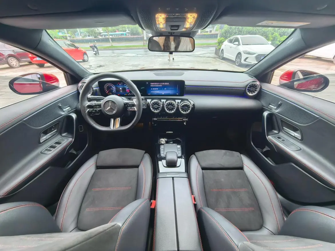 Mercedes-Benz Mercedes-Benz A-class A 200 L sports sedan fashion Version